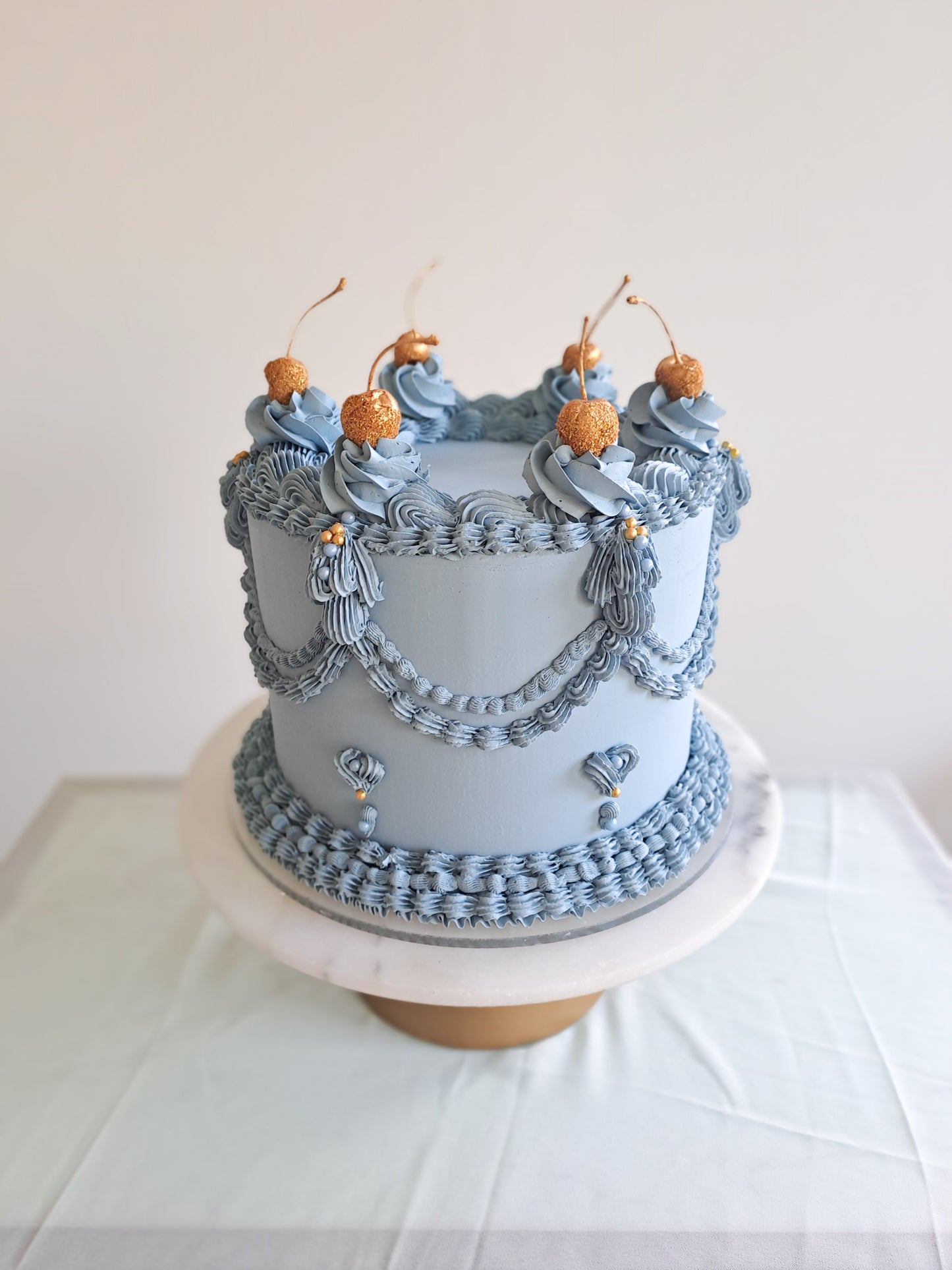 Vintage Piped Cake